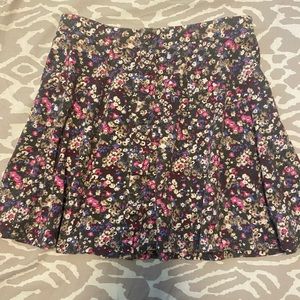 American Eagle floral skirt